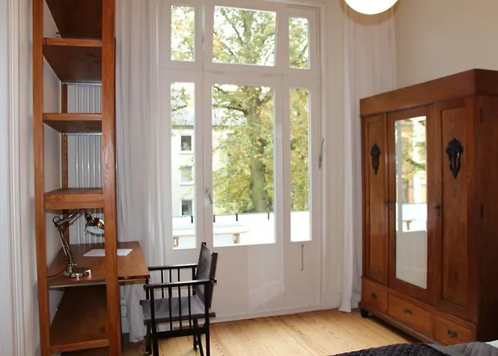 Uhland-Lodge