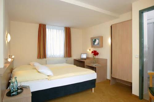 Meinhotel 2* Hamburg-Harburg