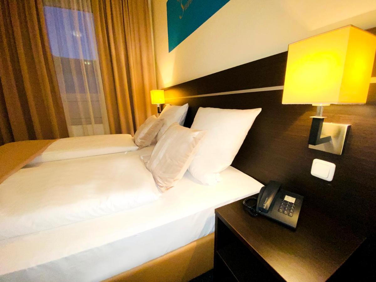 Hansehof 3*