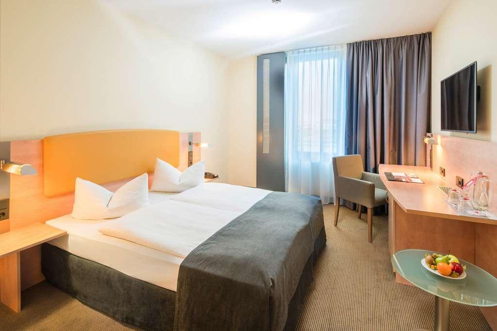 Intercityhotel Hbf Hotel *