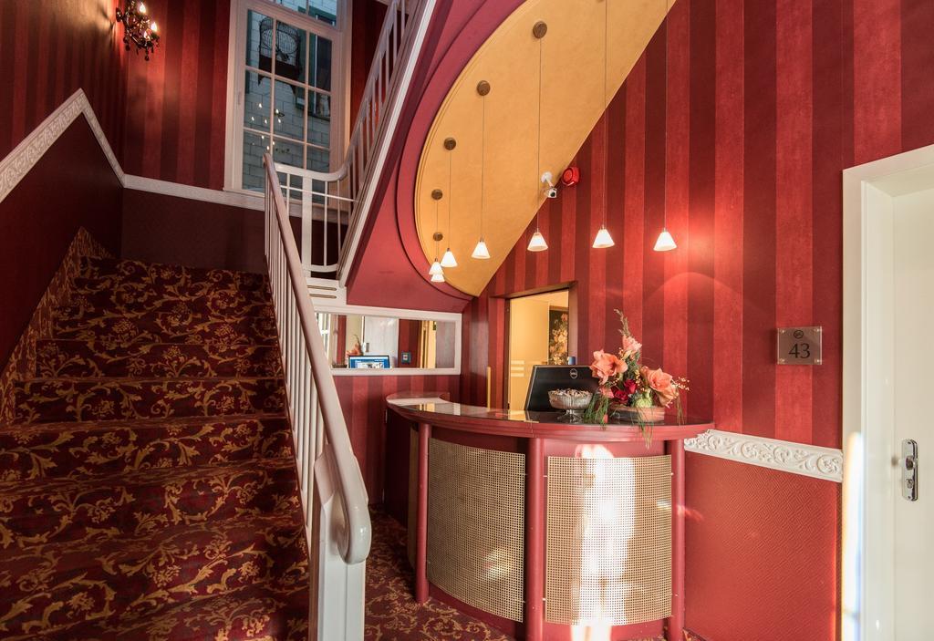 House 4* Hamburg