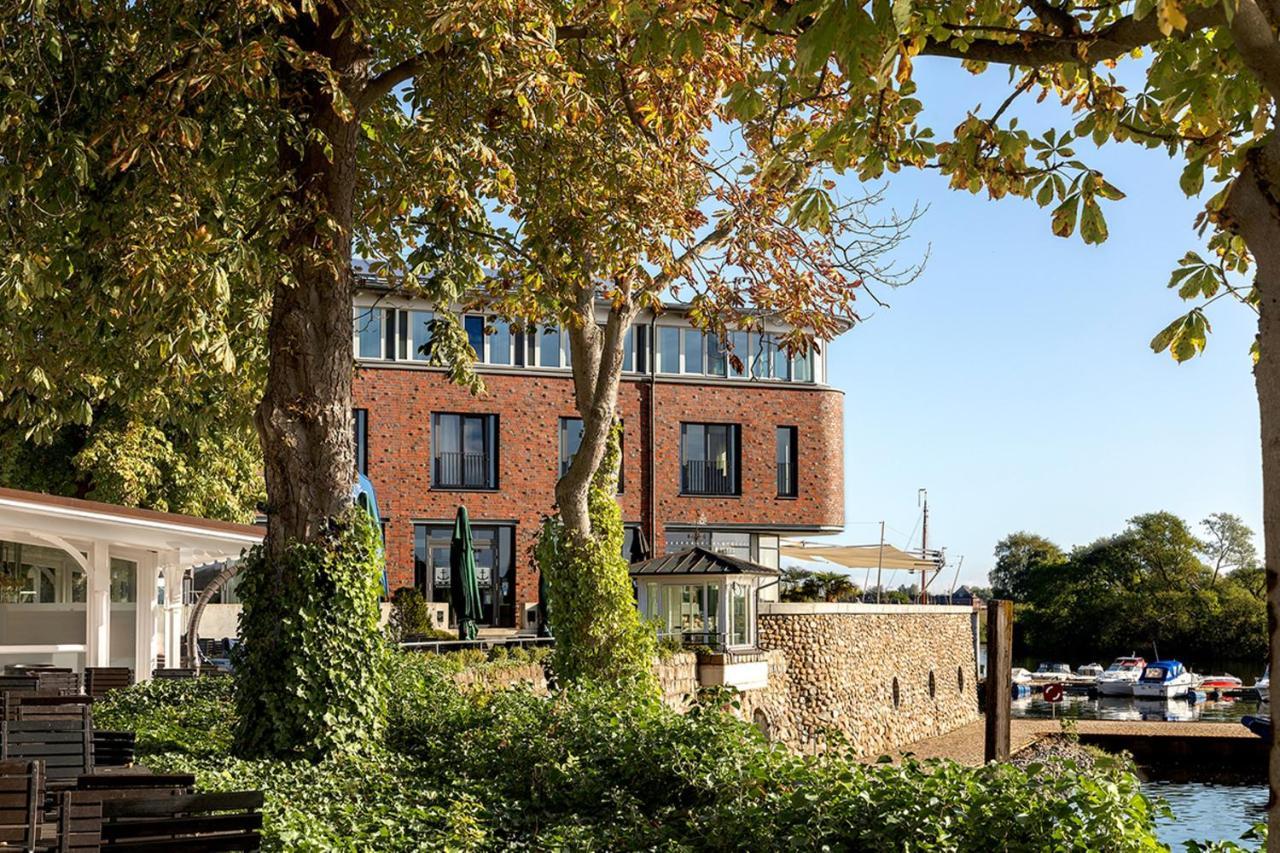 Hotel Zollenspieker Fährhaus 4*