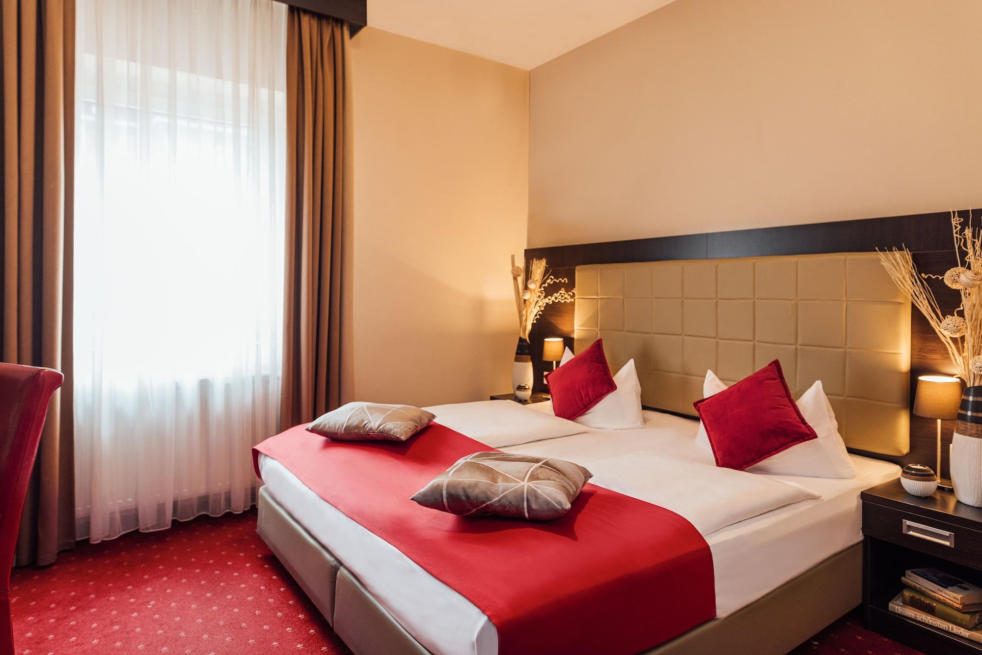 Hotel Savoy 3*