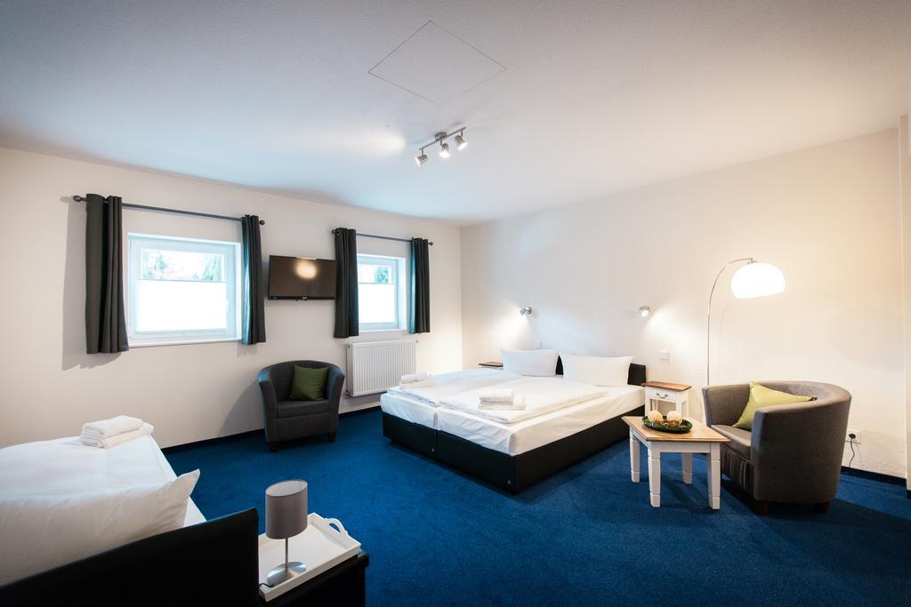 Arcade & Hotel 2*