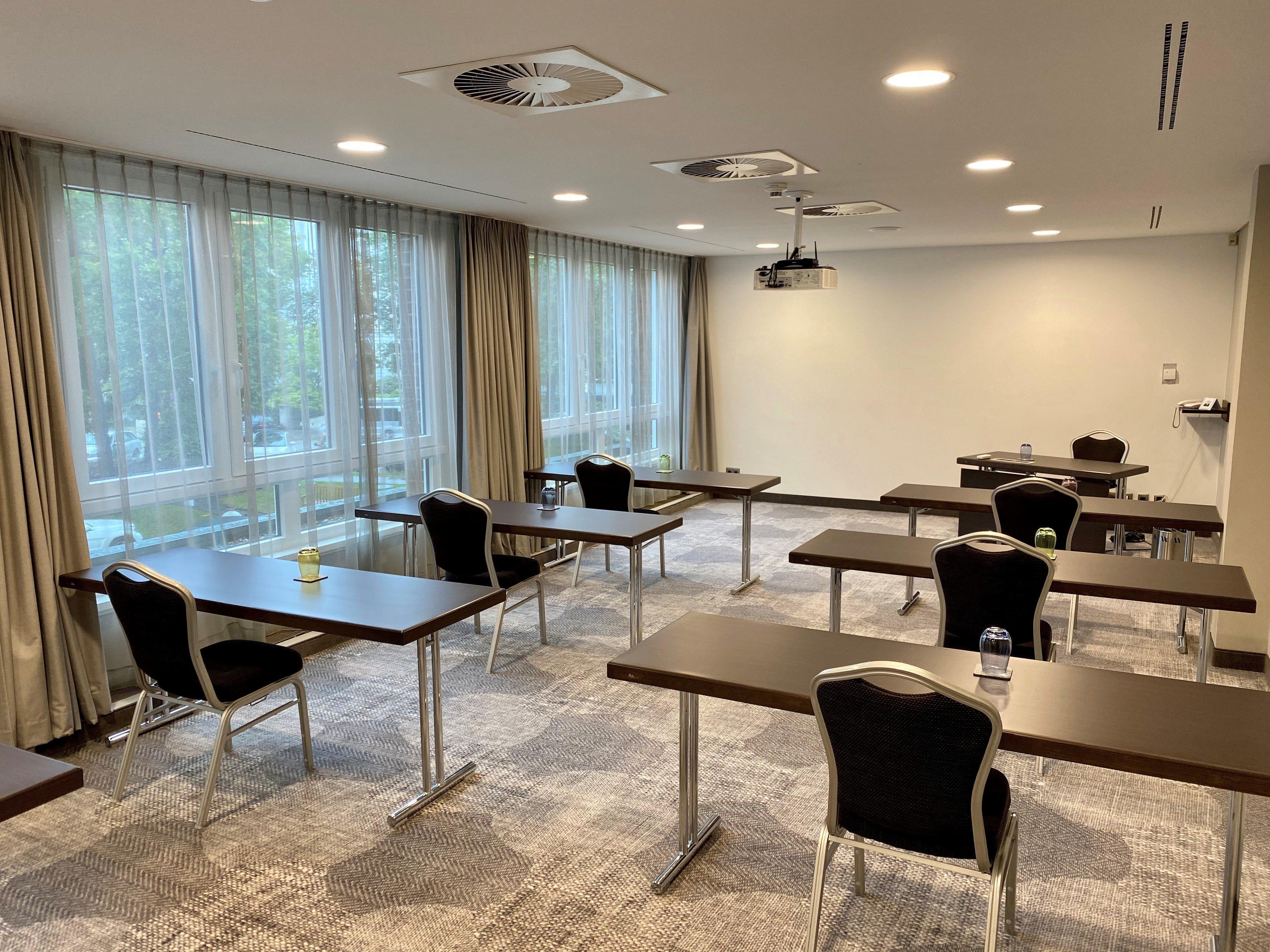 Hotel Crowne Plaza Hamburg-city Alster By Ihg 4*
