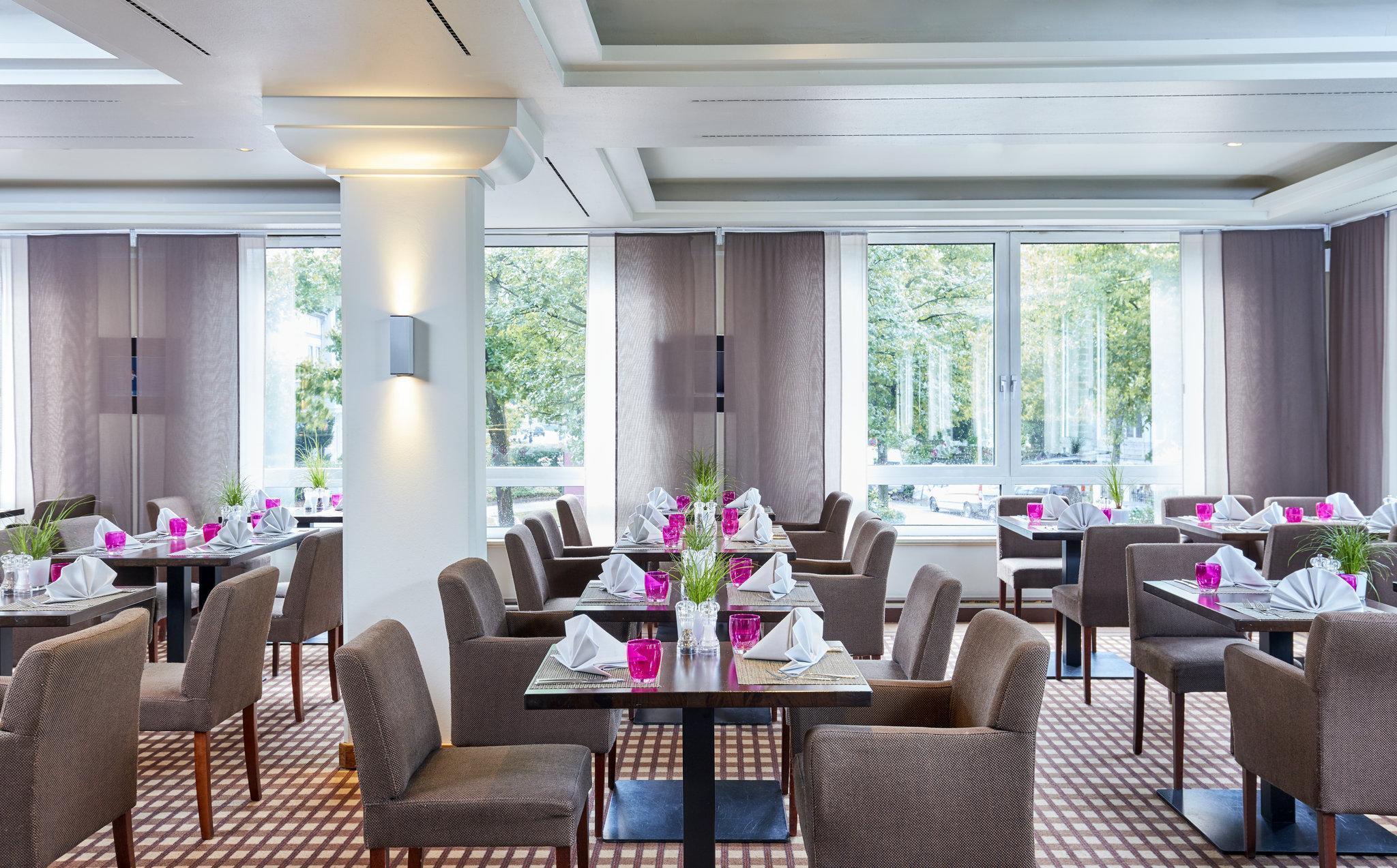 Crowne Plaza Hamburg-city Alster By Ihg Hotel 4*