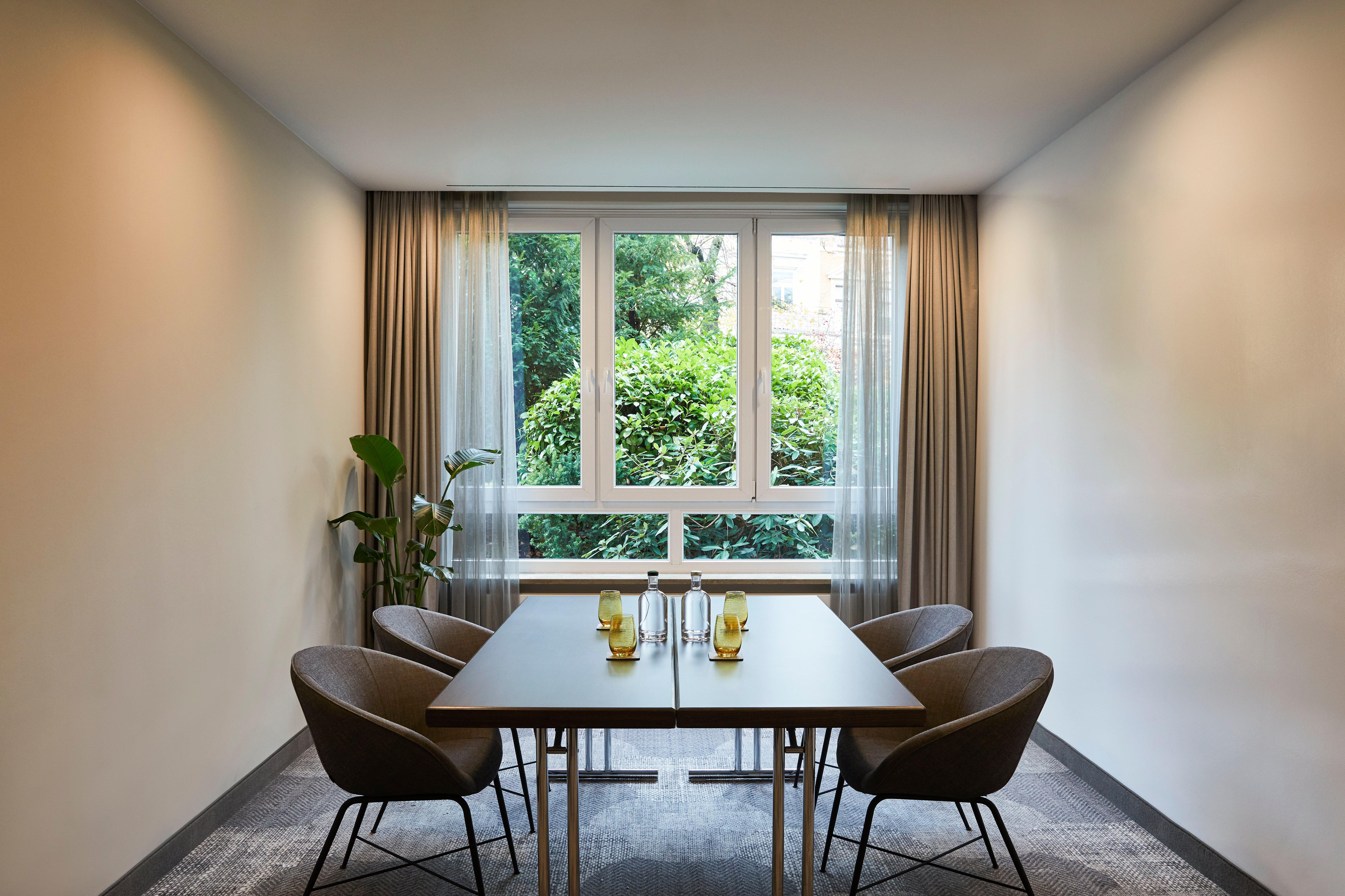 Hotel Crowne Plaza Hamburg-city Alster By Ihg 4*