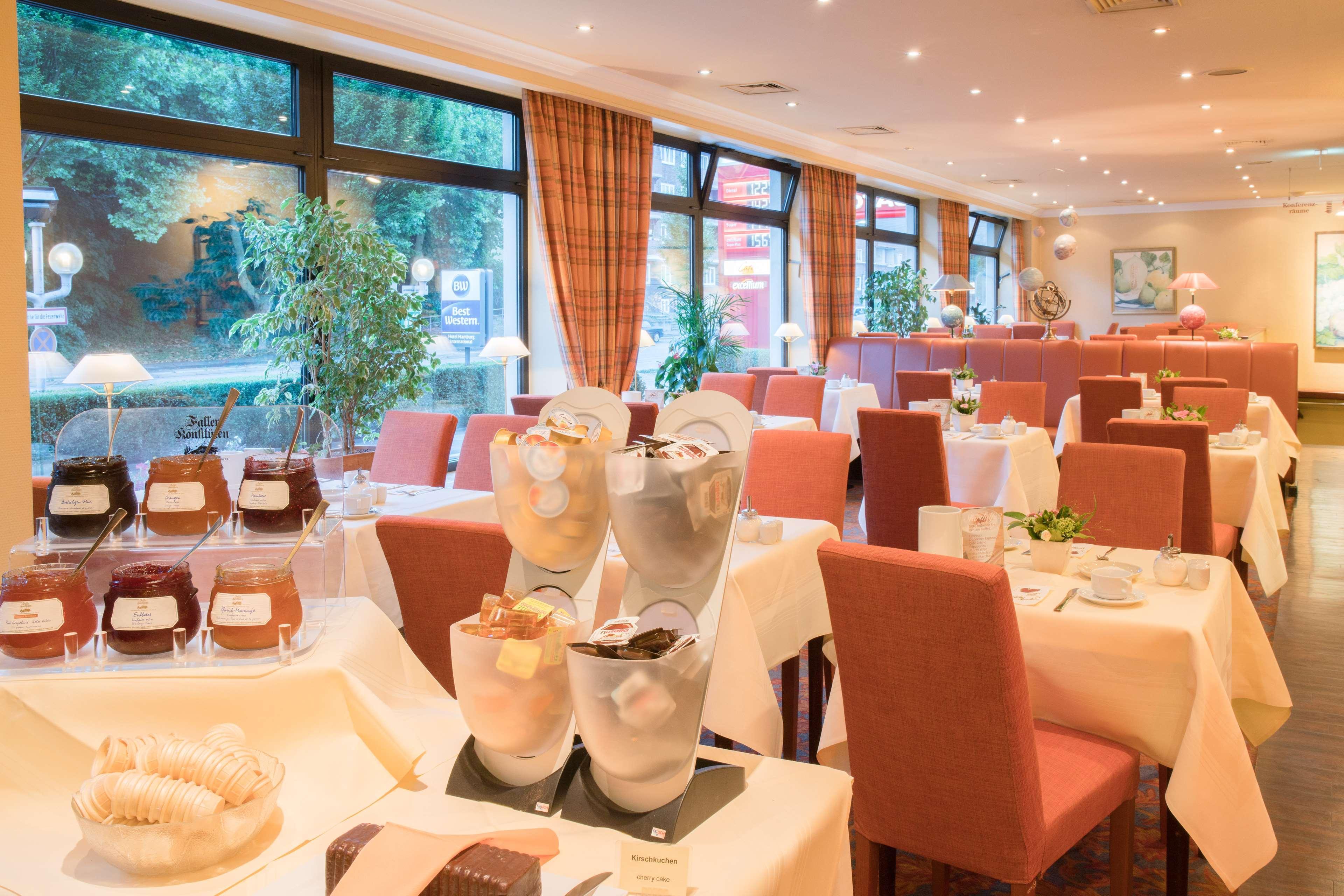 Western International Hotel 3*