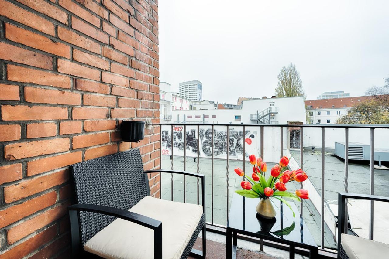 Hotel West 3*