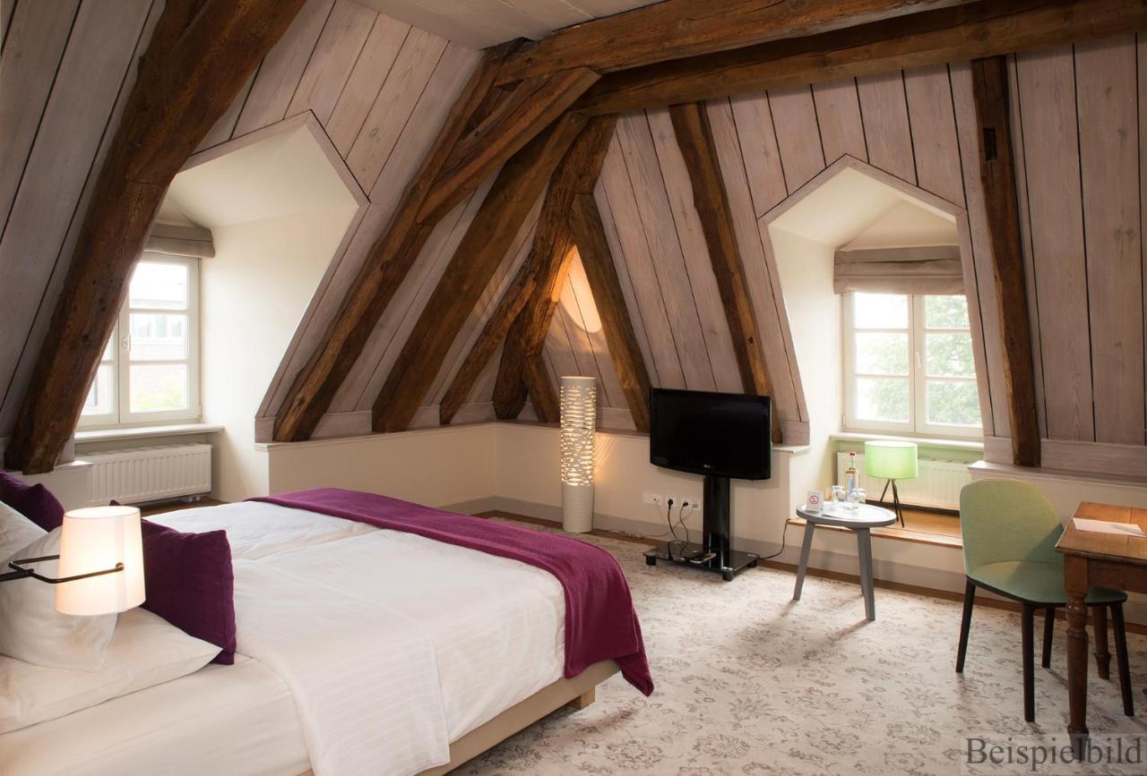 Zollenspieker Fährhaus 4*