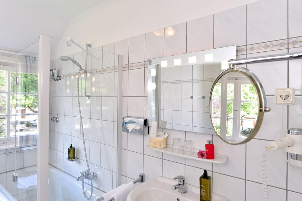 Kleinhuis Hotel Mellingburger Schleuse Hotel 4*