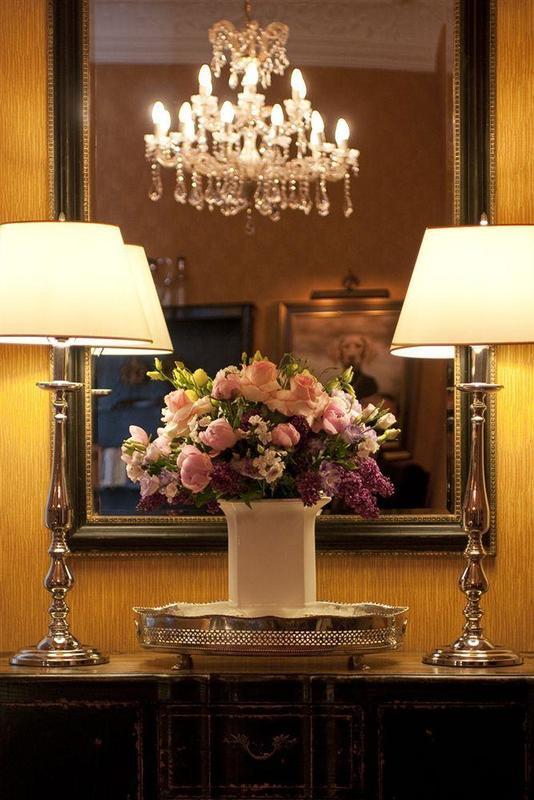 House Hotel