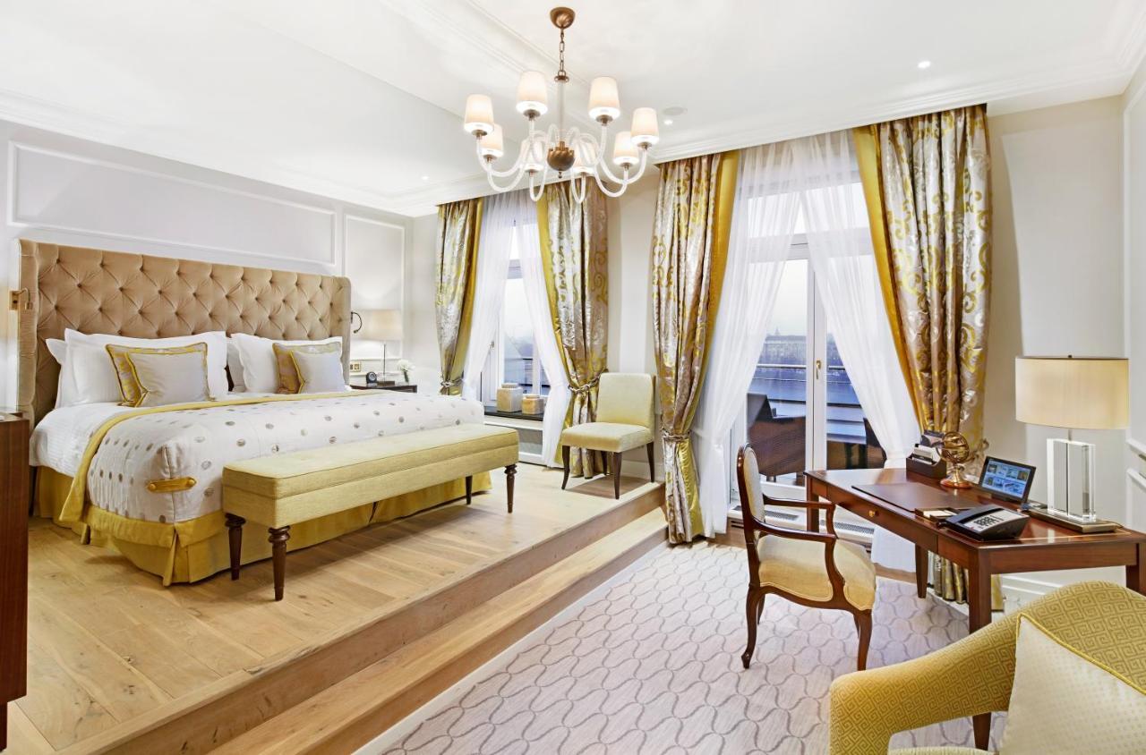Hotel Fairmont Vier Jahreszeiten, Des Jahres 2023 & 2024- 101 Besten
