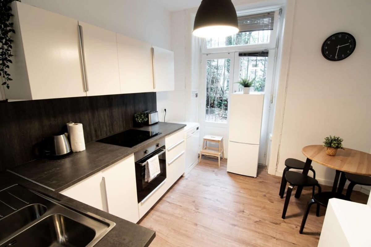 Great Three Bedroom Hamburg-Harburg