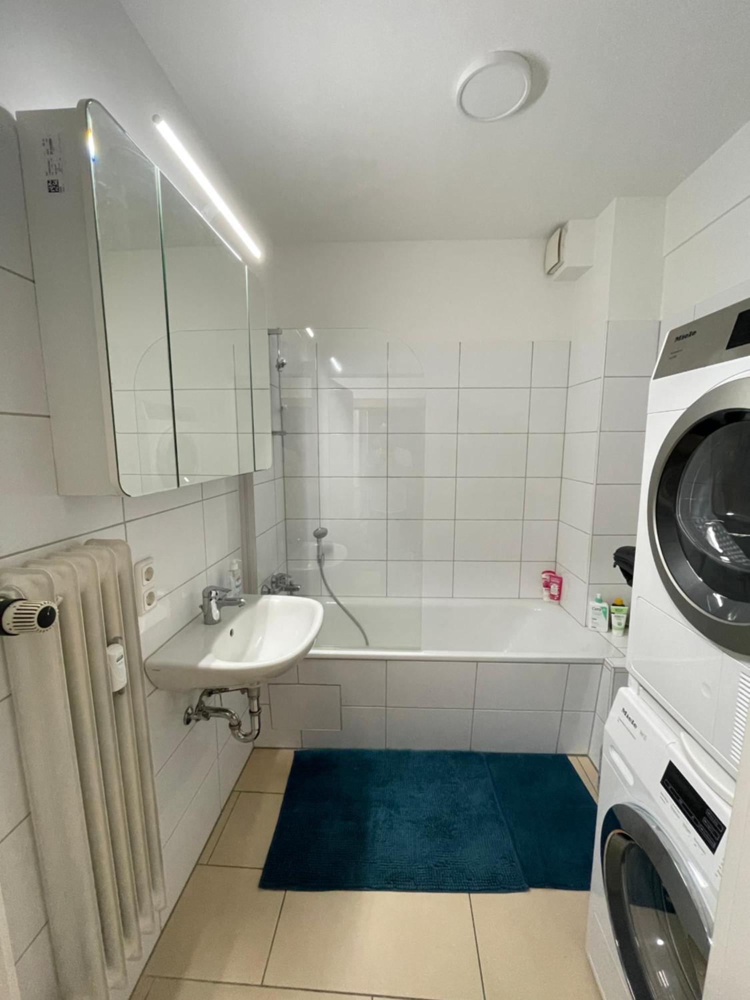 Schoene Naehe Von Hbf Und Alstersee Apartment *