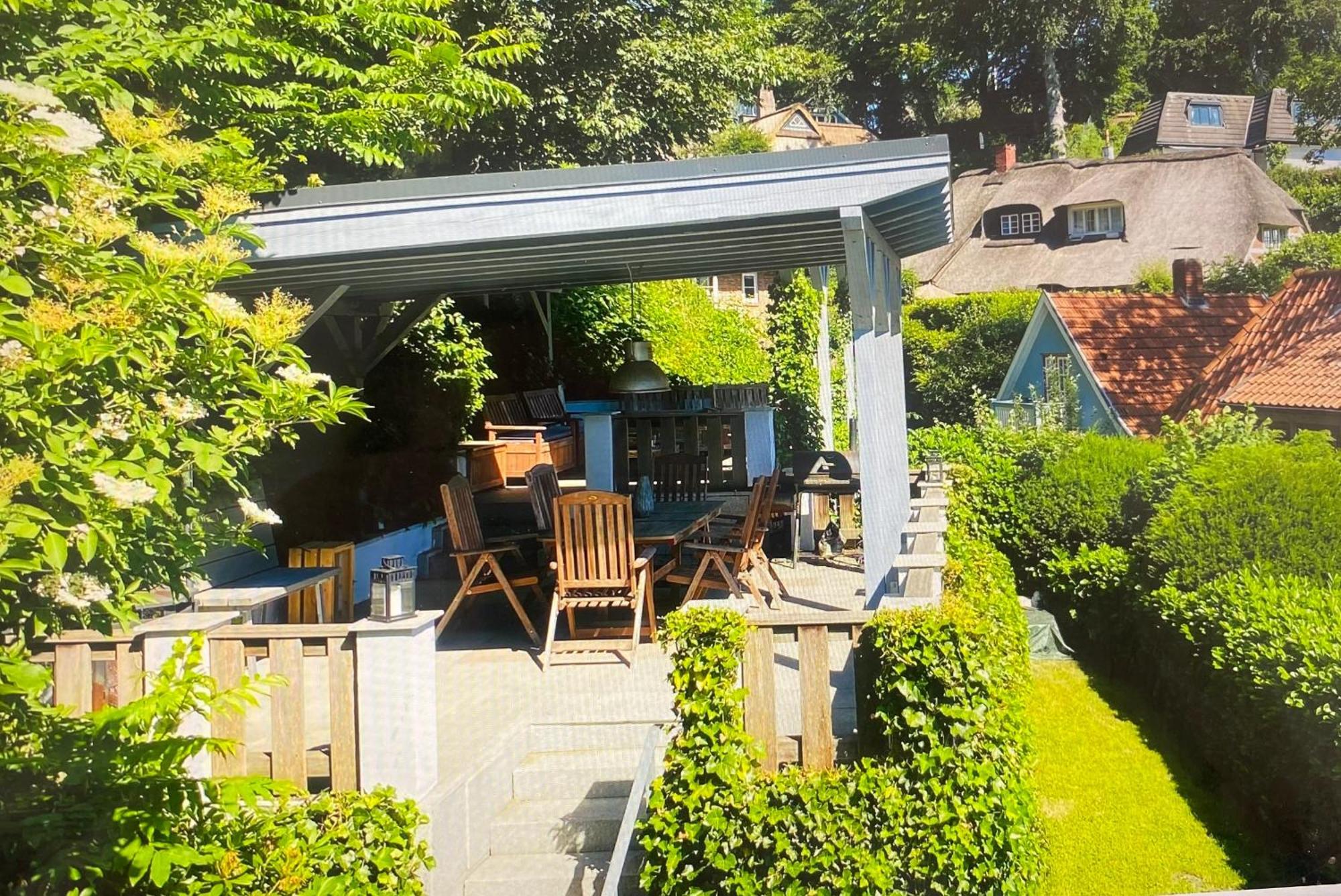 Beautiful House In Blankenese Apartment Hamburg