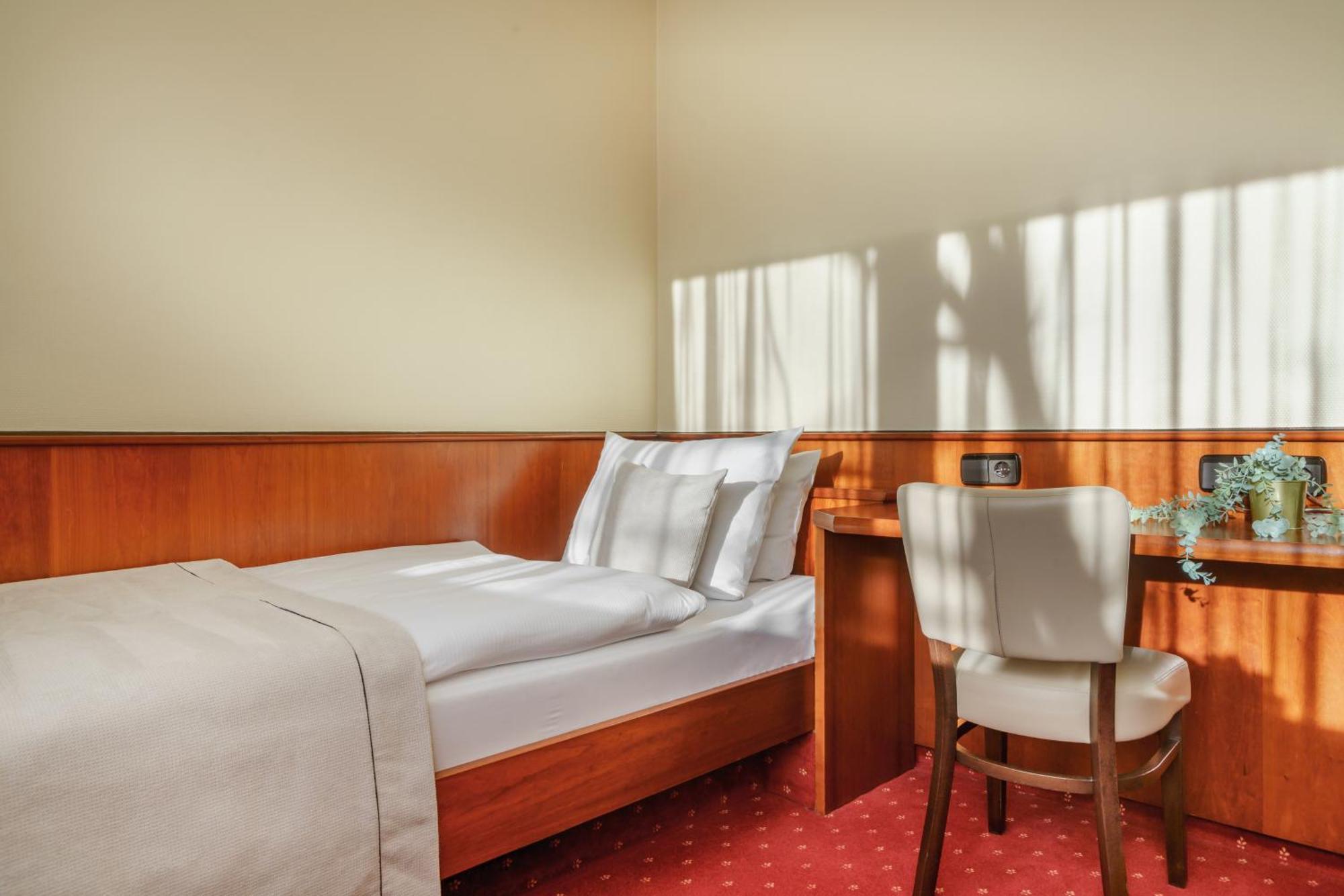 Hagemann Hafen Hotel 3*