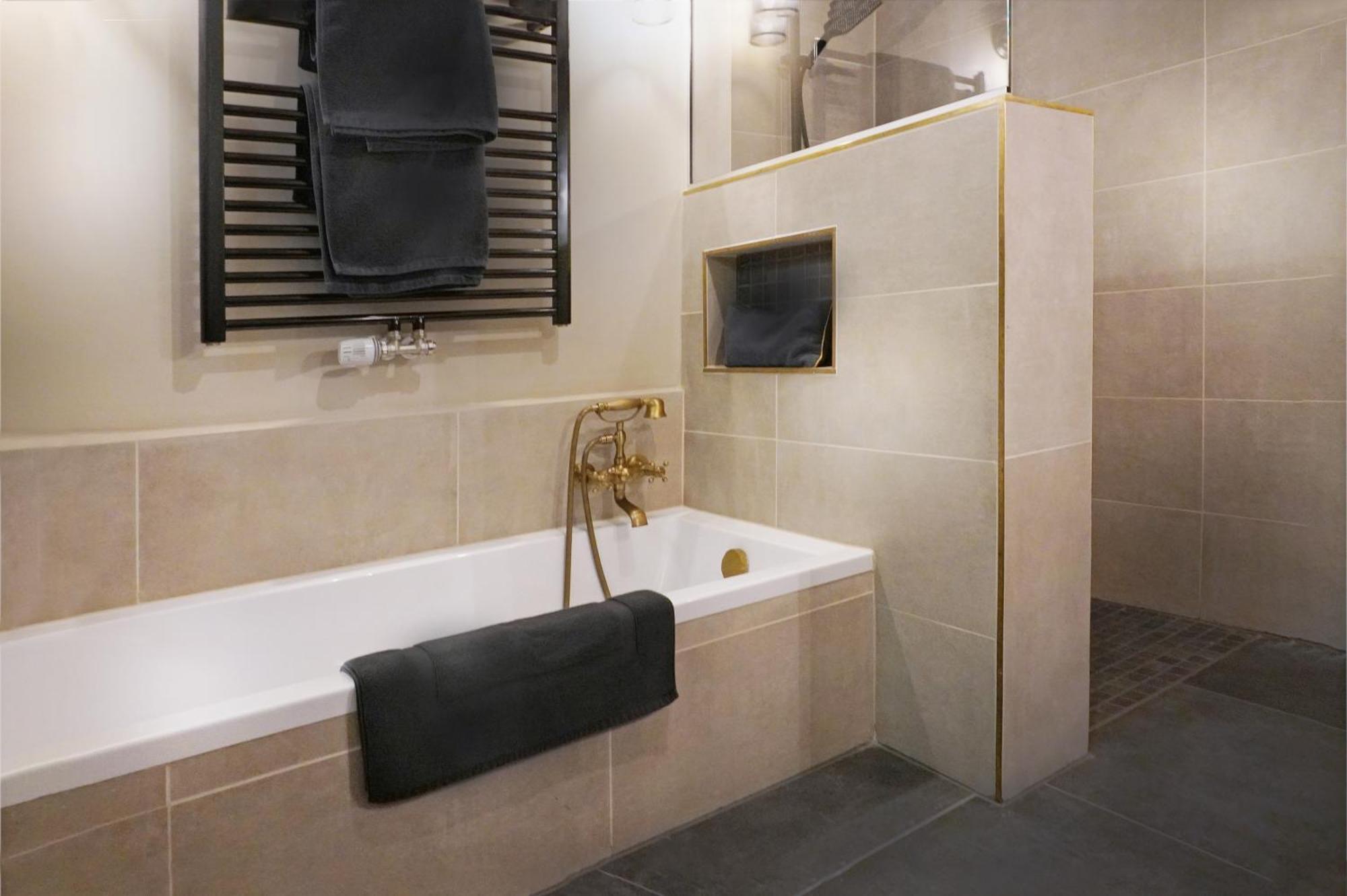 Black 4 Luxus In Alsternaehe * Hamburgo