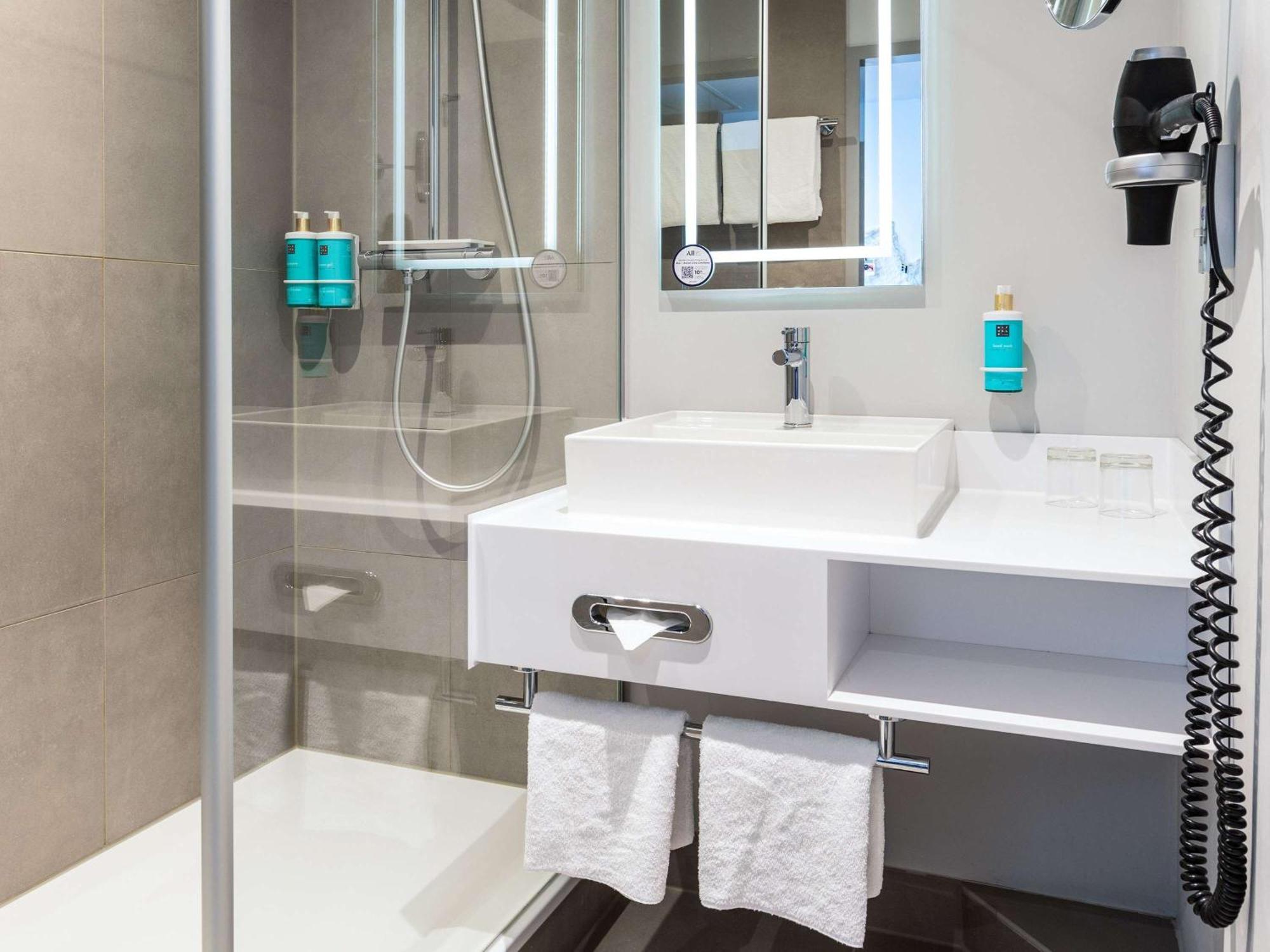 Hotel Novotel Alster 4*
