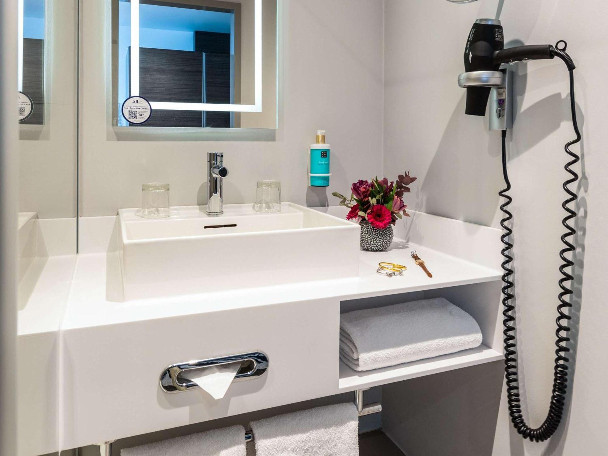 Novotel Alster 4*