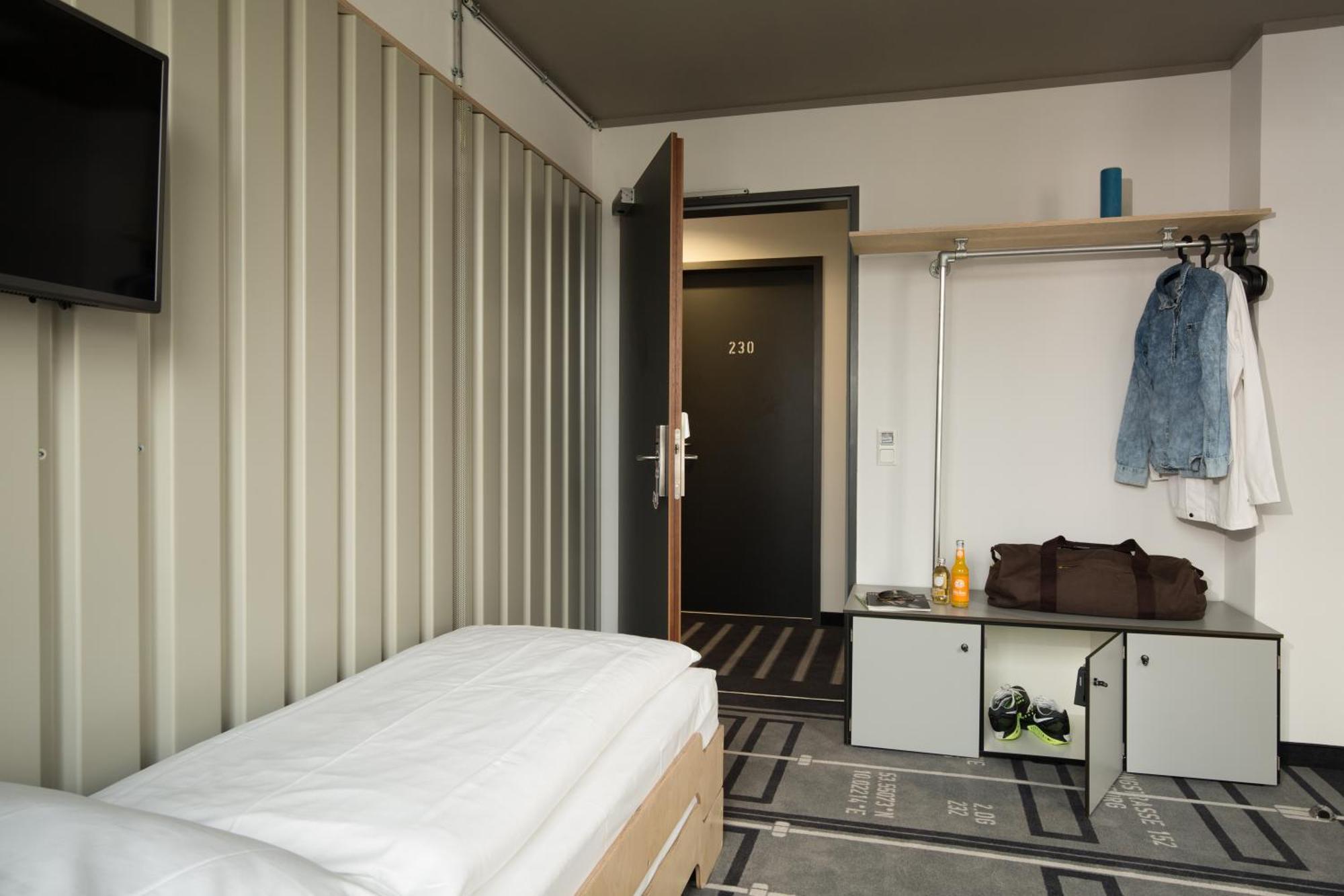 Hotel Superbude Hamburg St Georg 2*
