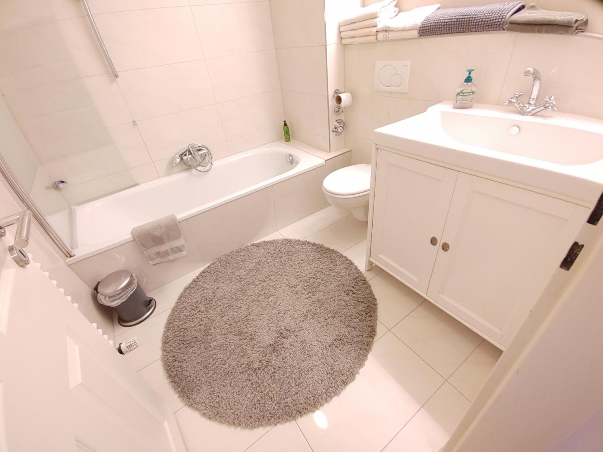 Alsternaehe 2 Minuten Fussweg Apartamento *