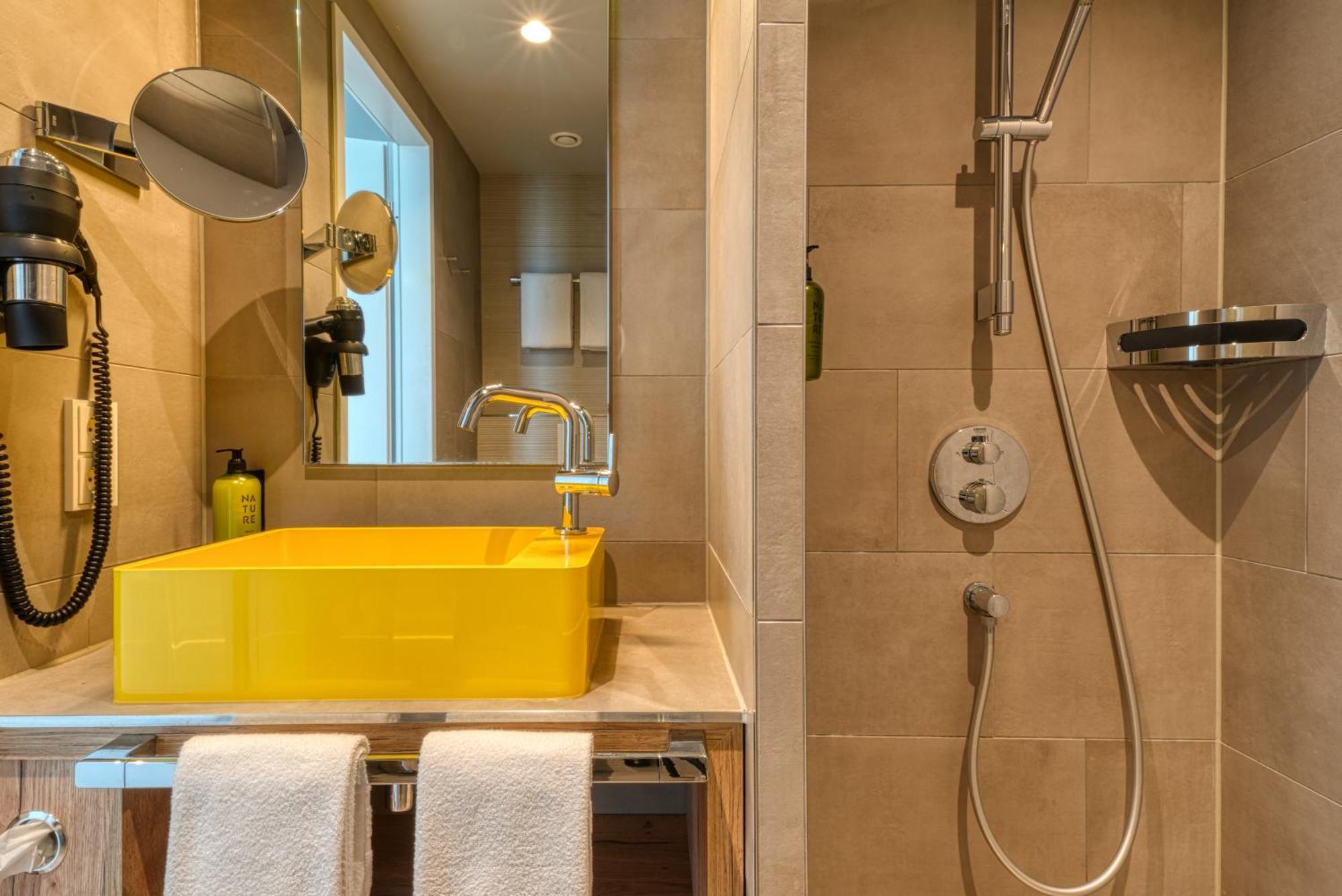 Hotel Vienna House Easy By Wyndham Bergedorf 3*