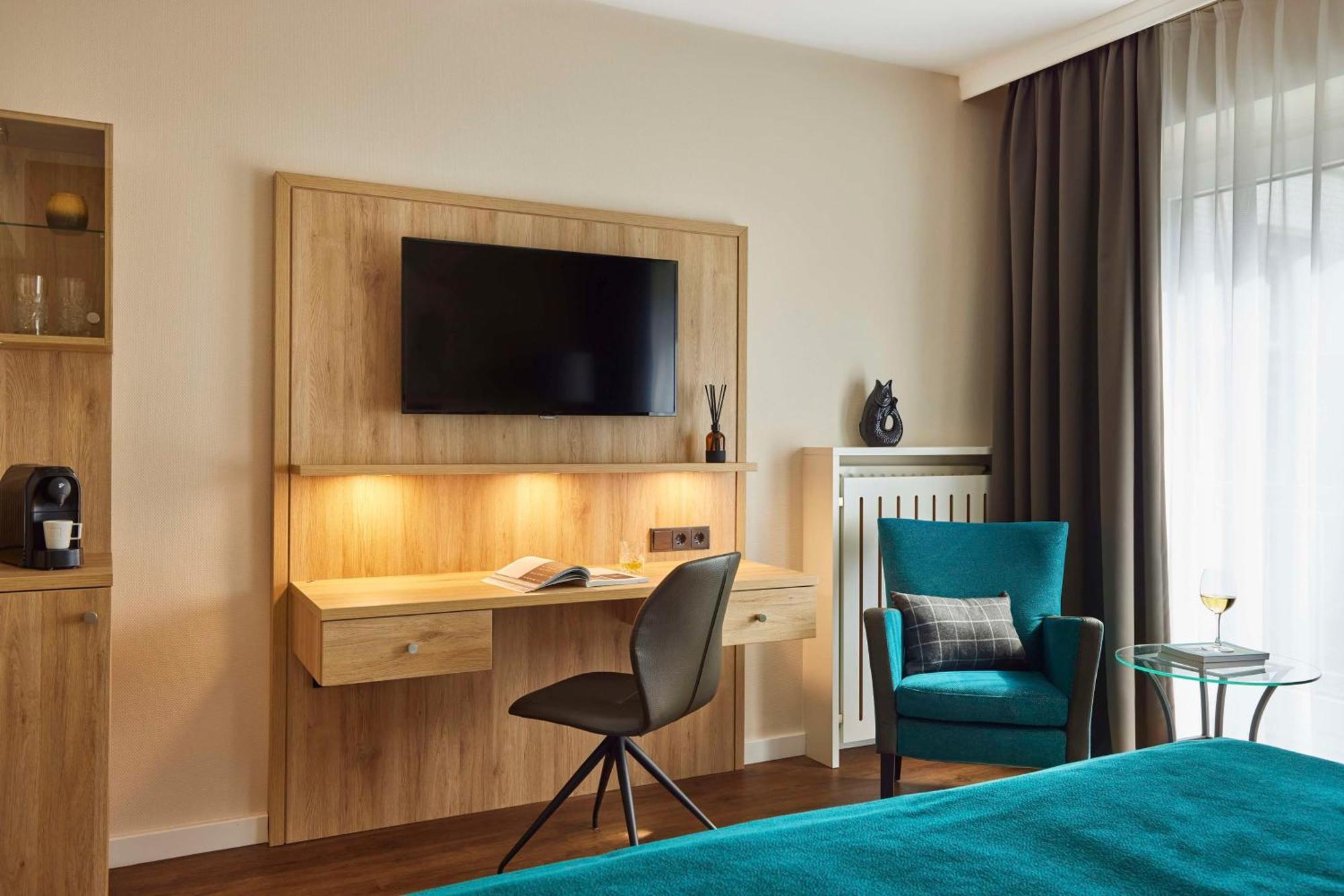 Western Premier Alsterkrug Hotel 4*