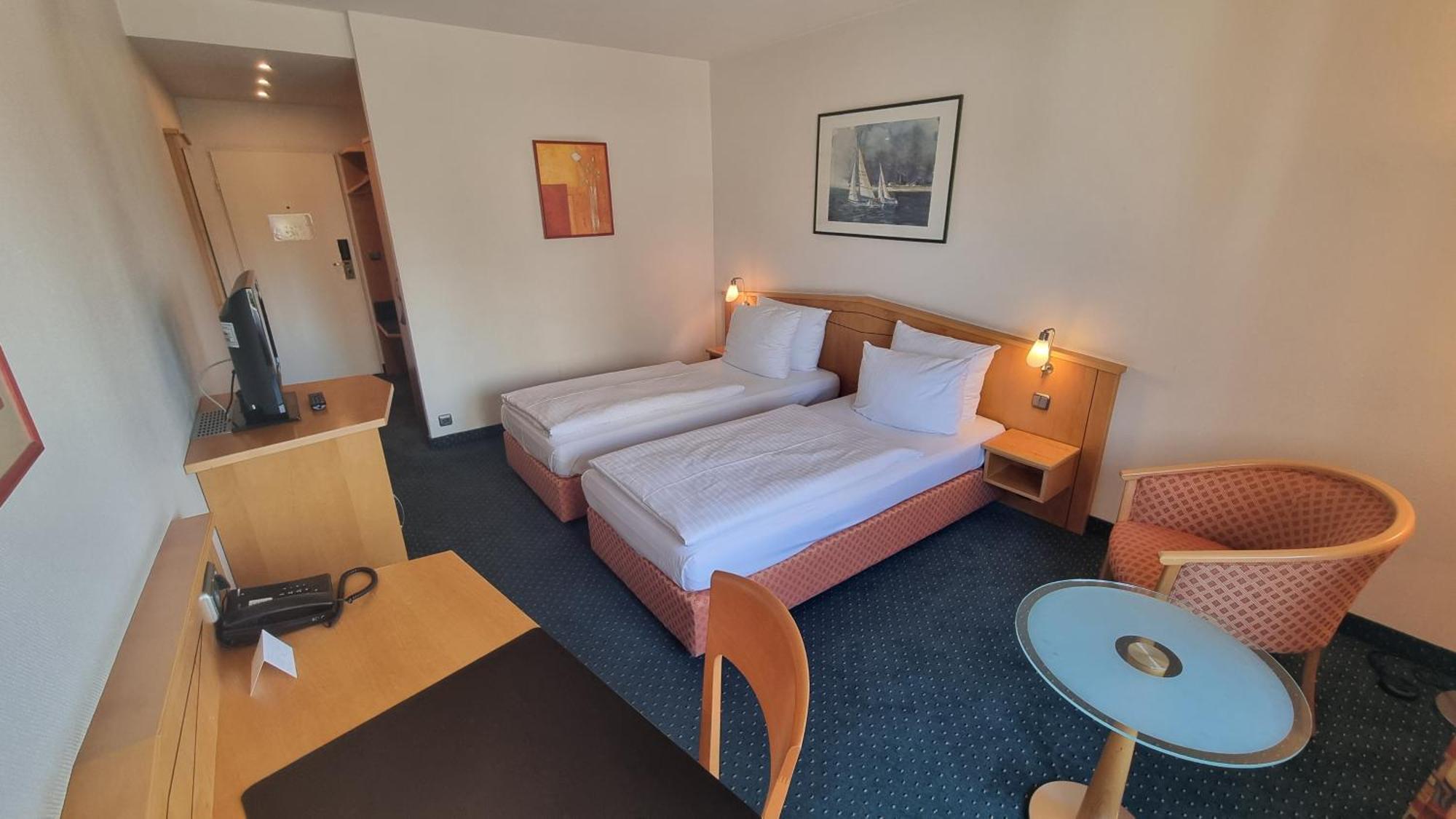Hotel Panorama Hamburg-billstedt 4*