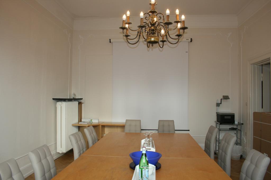 Hotel Fresena Im Dammtorpalais 3*