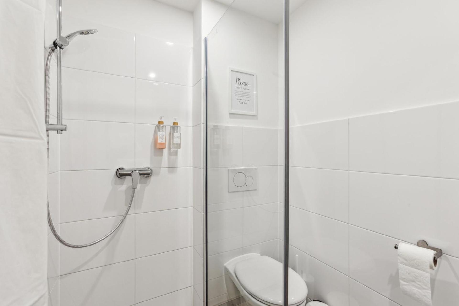 Gemuetliches 2 Ambient Mit Queensize-bett , Etagenbett& Schlafsofa In Alsternaehe