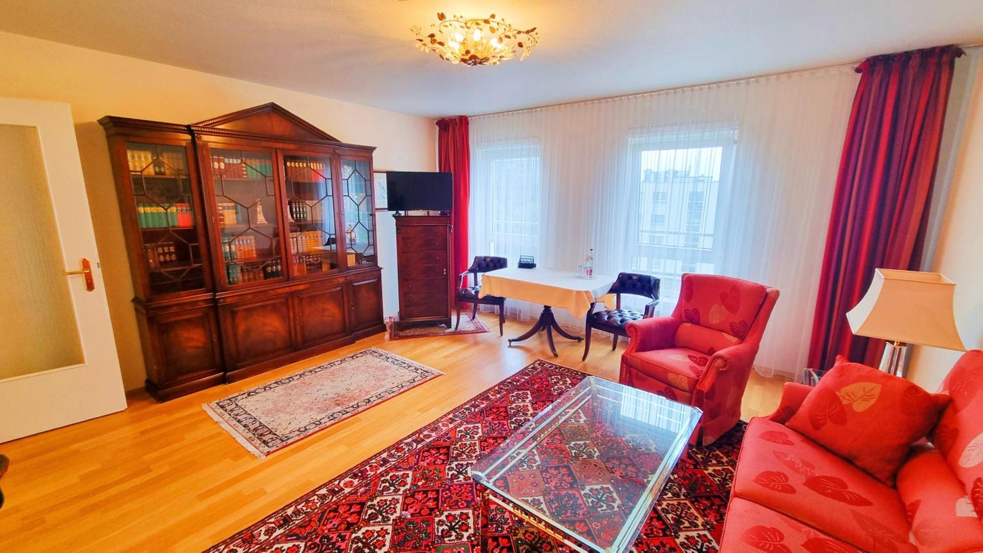 Newlivinghome Residenzhotel 4*