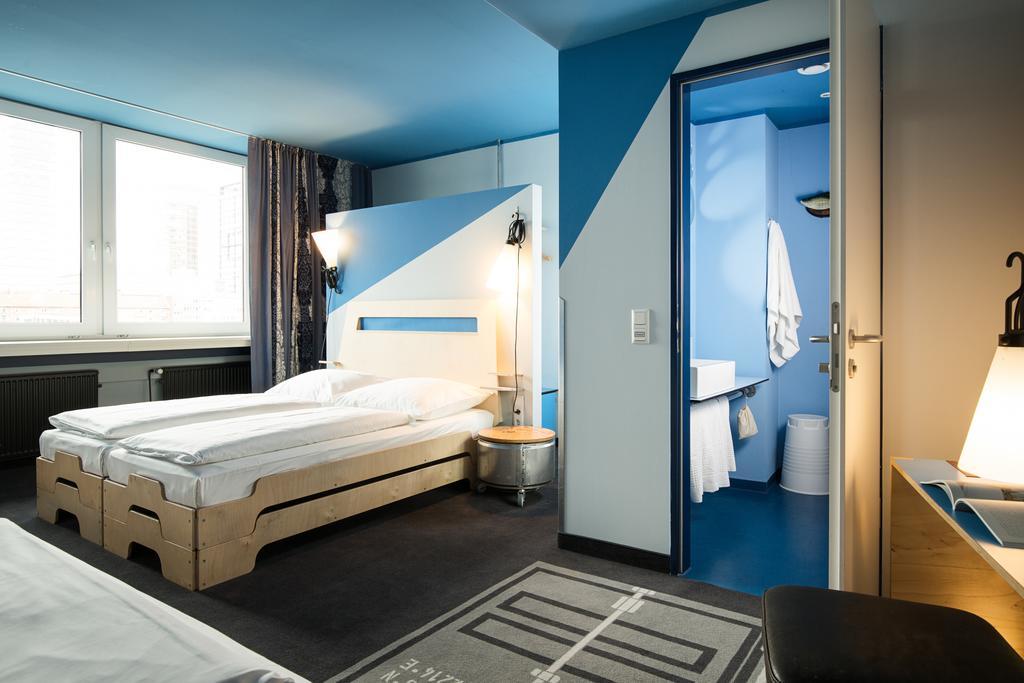 Superbude Hamburg St Georg 2*