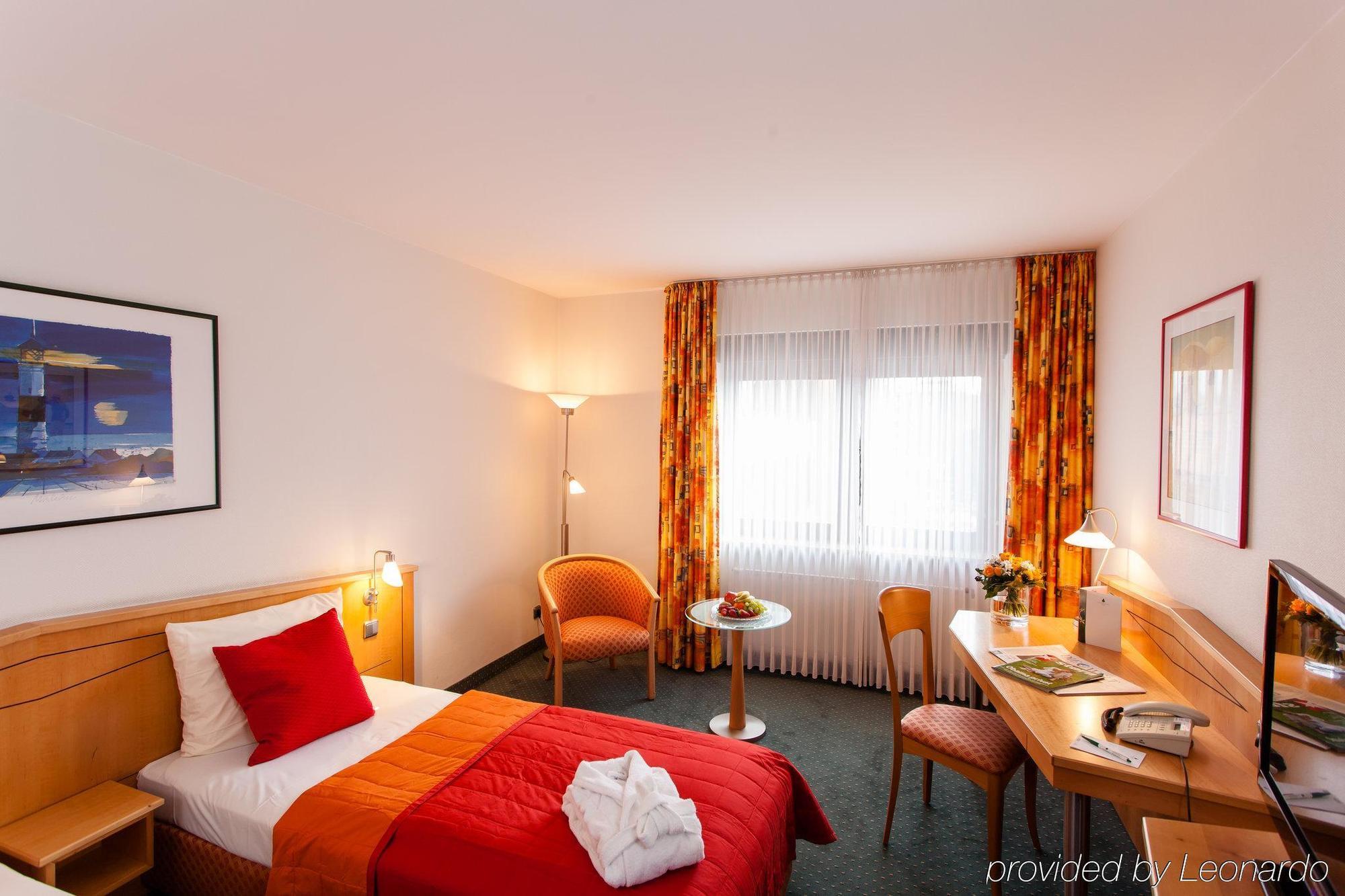 Hotel Panorama Hamburg-billstedt 4*