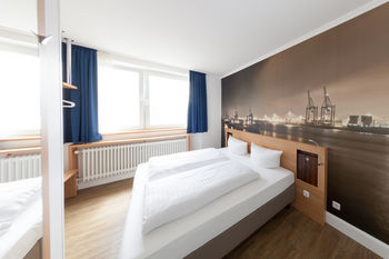 West Hotel 3*