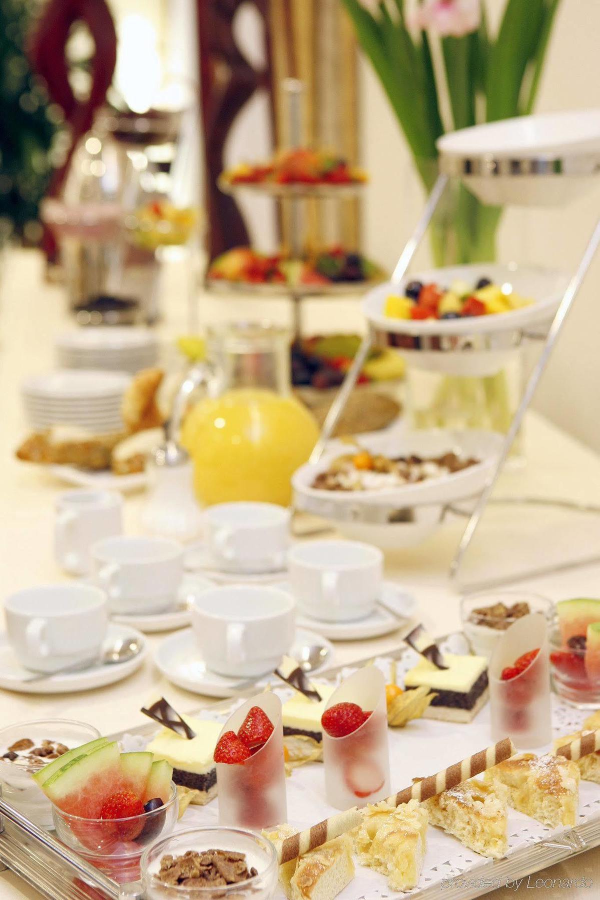 Novum Ambassador Hotel 3*