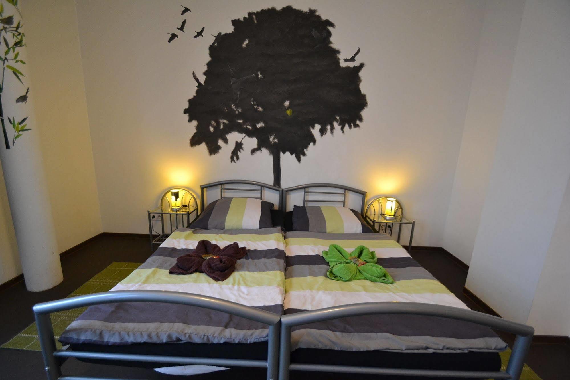 Arena & Monteurzimmer Albergue *