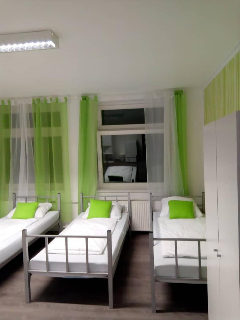 Ab 8€ Hostel