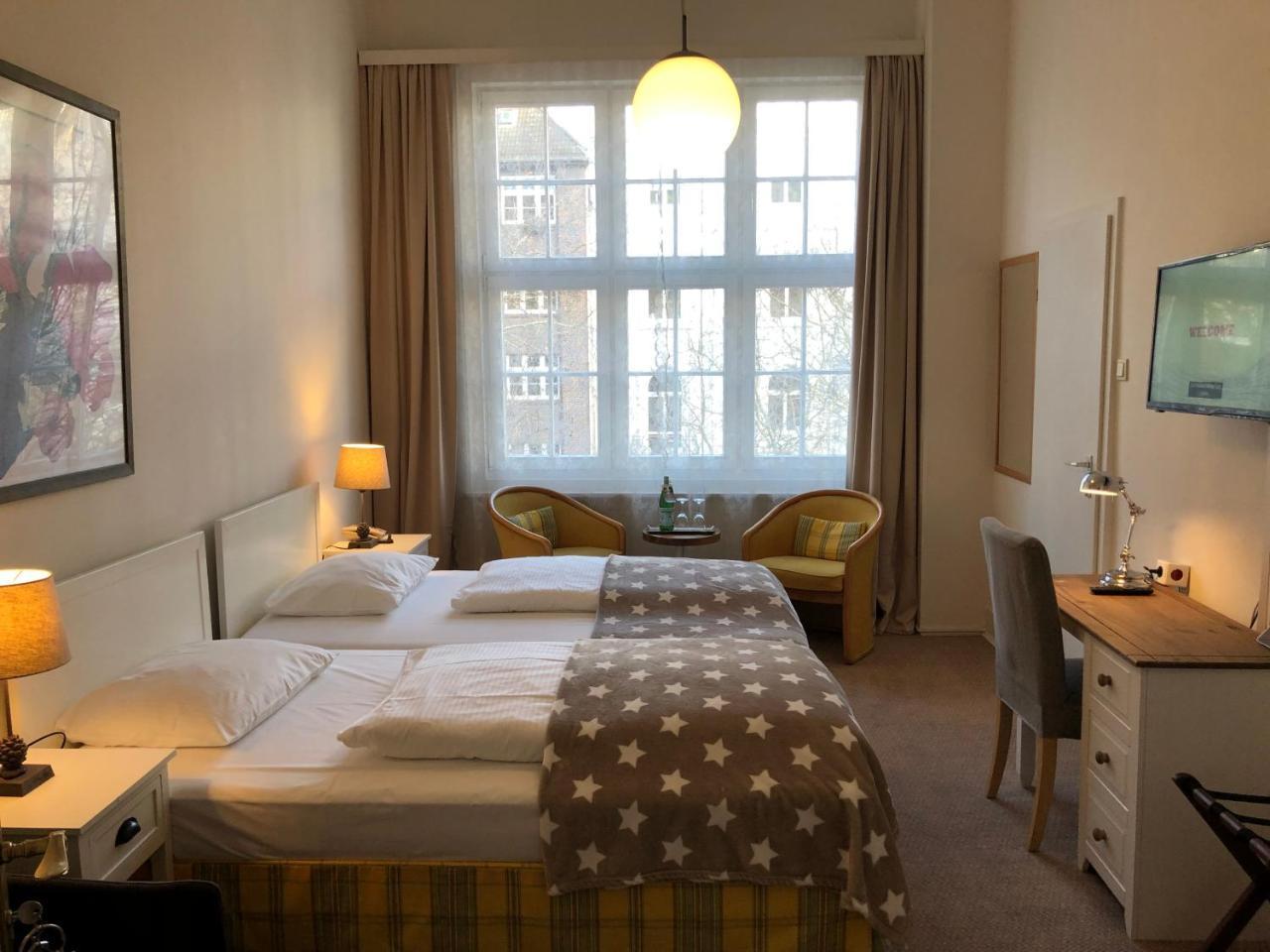 Fresena Im Dammtorpalais 3*