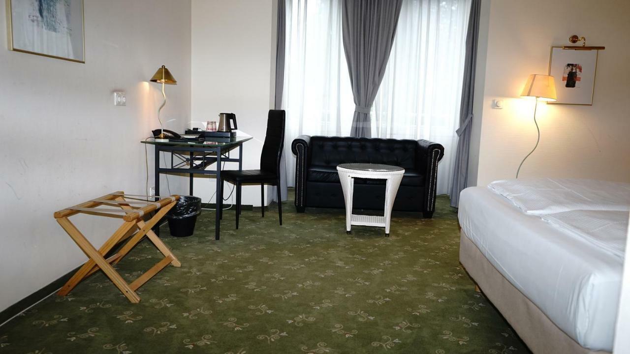 Entree Gross Borstel Garni Hotel Hamburgo