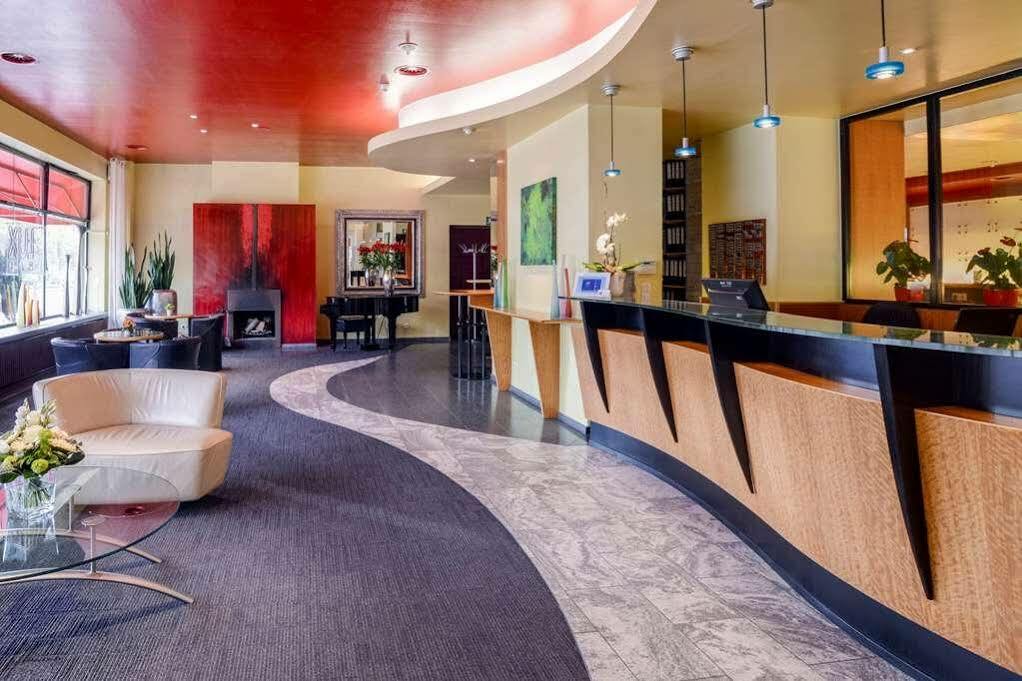 Hotel Novum Ambassador 3*