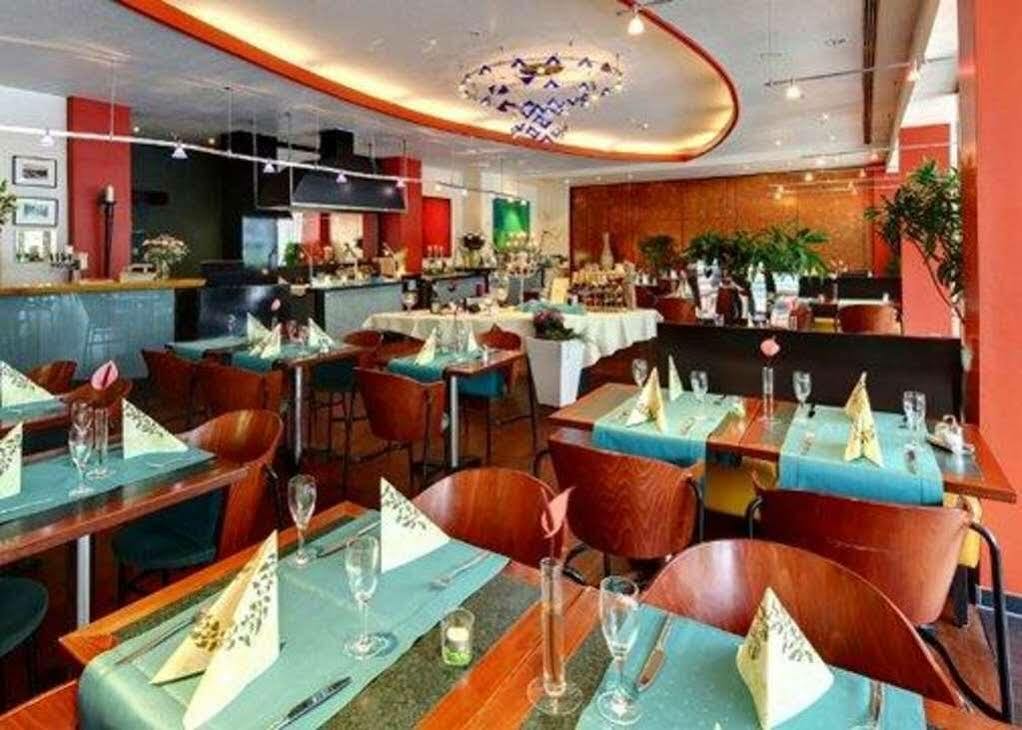 Novum Ambassador Hotel 3*
