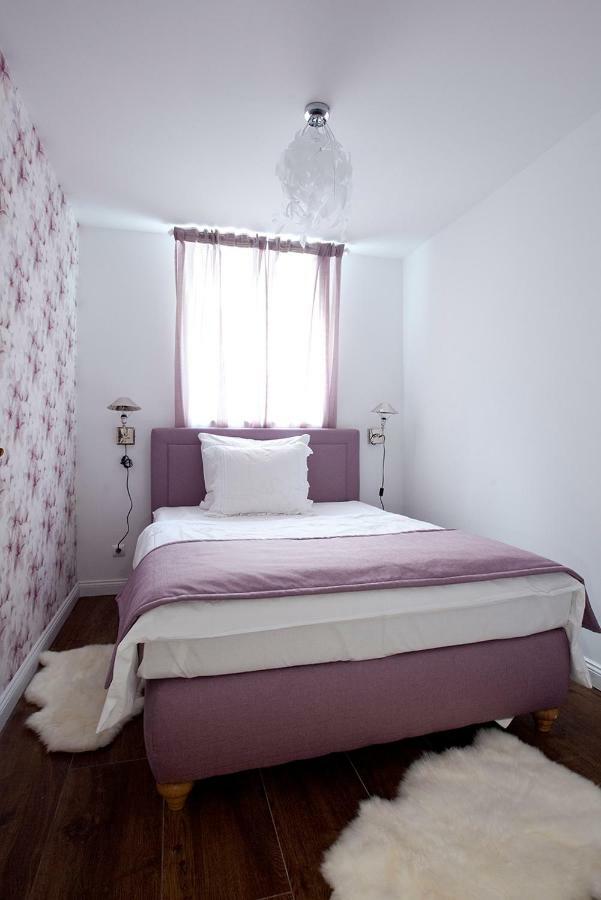 Ellena's Fewo Am Uke Appartement *