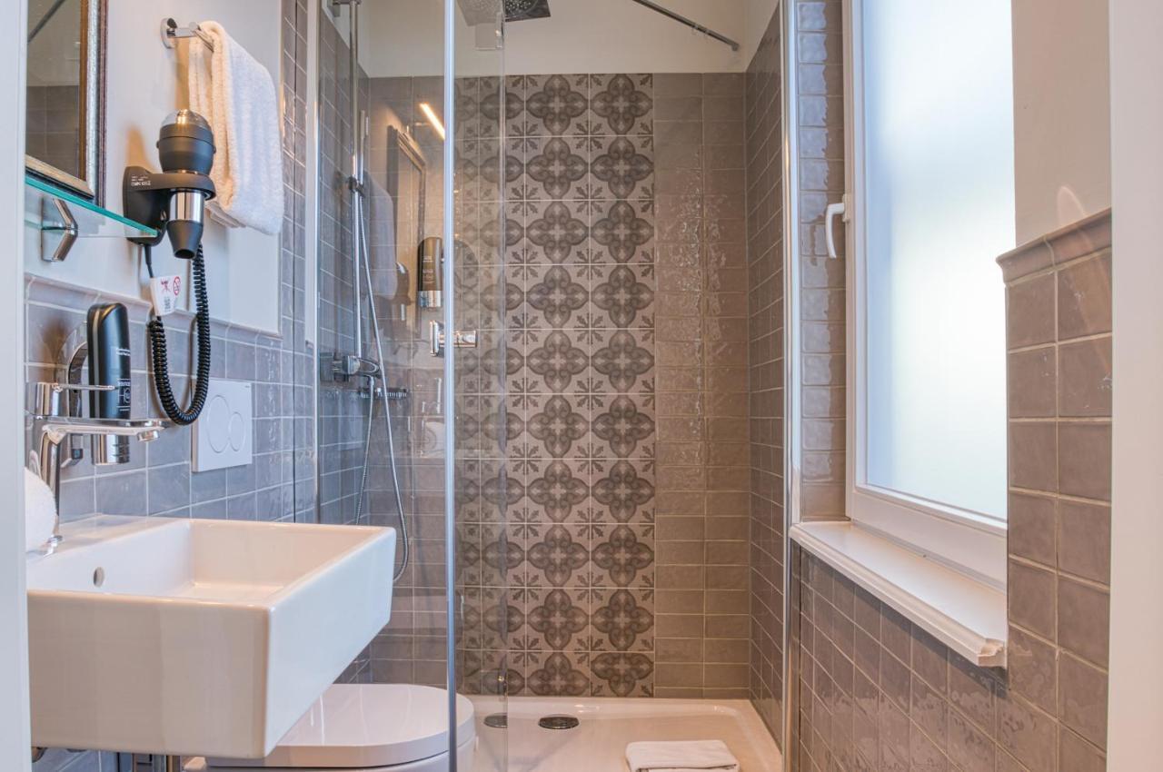 Boutique 53 & 56 City, Trademark Collection By Wyndham Hotel 3*