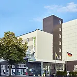 Premier Inn Hamburg City Alster