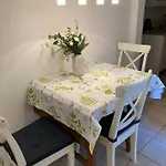 Kleines Haus Im Gruenen