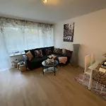 Gemuetliche, Moderne Wohnung Fuer 2-4 Personen