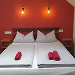Schiffshotel Schlafen im Hafen