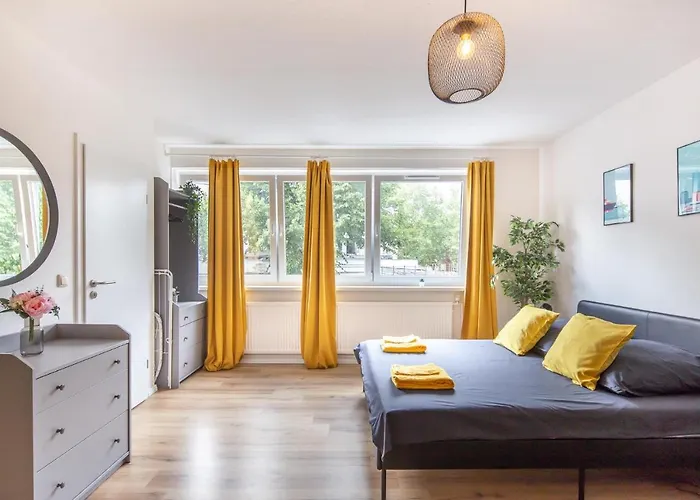 Modern Apartment For 5 Close To The Schanzenviertel - Unit 3