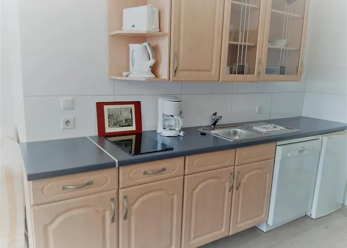 Mehrbett-Apartment 8 Citynah, Einfache Ausstattung